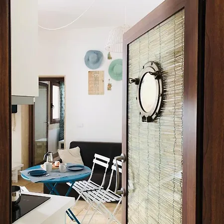 Apartment Tiny House *