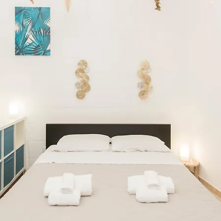 Tiny House Apartment Monopoli